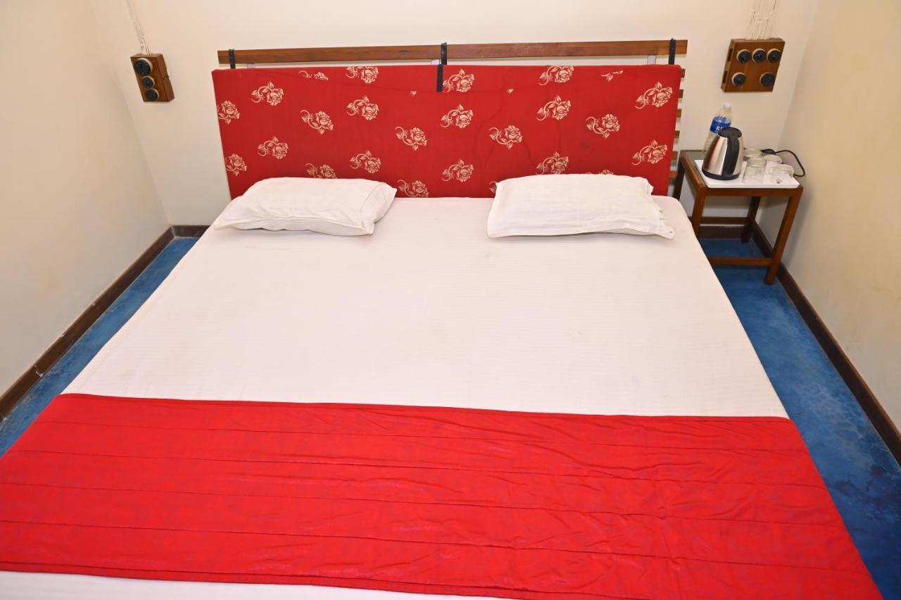 Les Boganveillea Heritage Guest House Auroville Esterno foto