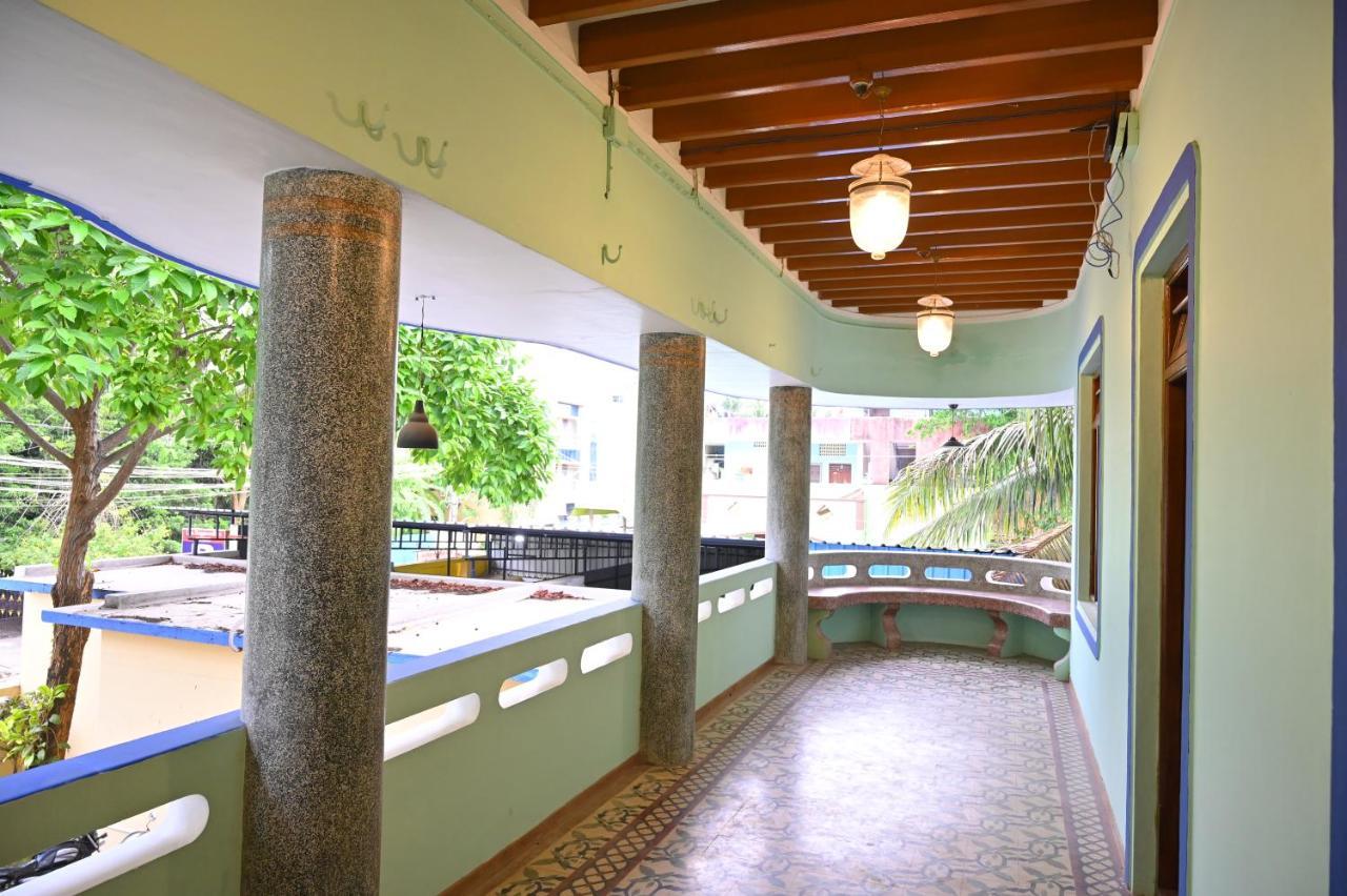 Les Boganveillea Heritage Guest House Auroville Esterno foto