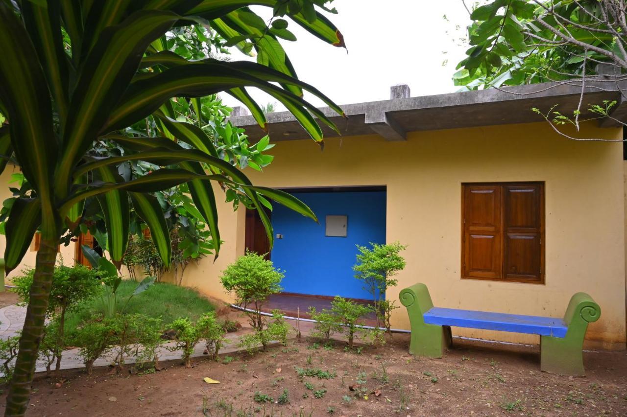 Les Boganveillea Heritage Guest House Auroville Esterno foto