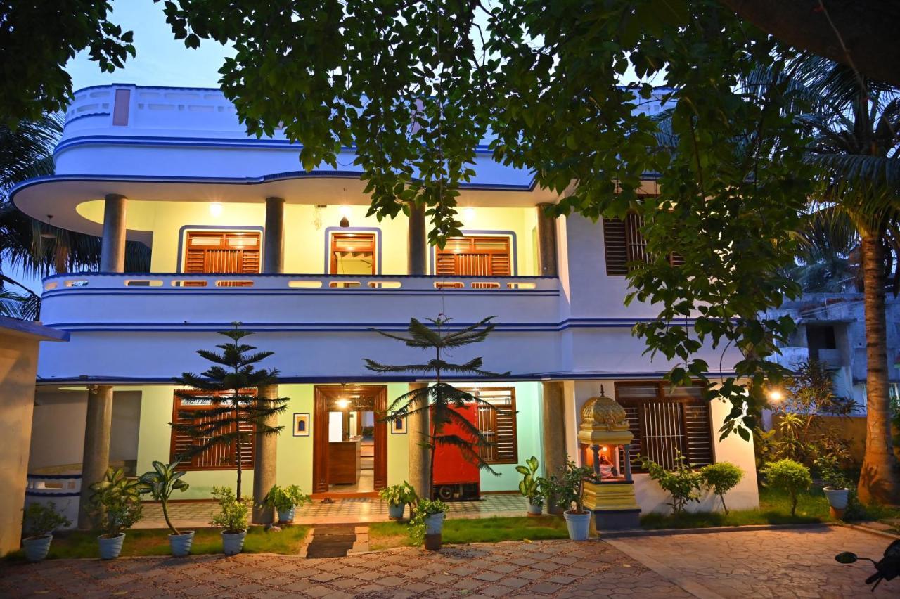 Les Boganveillea Heritage Guest House Auroville Esterno foto